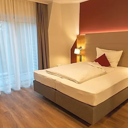 Hotel-landgasthaus Ständenhof 3*