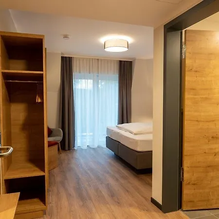 Hotel-landgasthaus Ständenhof 3*