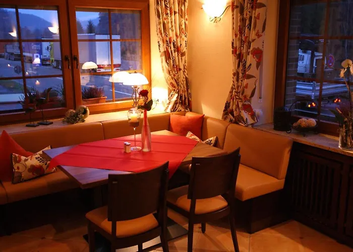 Hotel-landgasthaus Staendenhof 3*